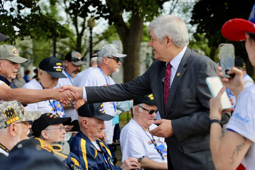 Congressman Cliff Bentz Shifts to Virtual Town Halls Amid Rising Tensions