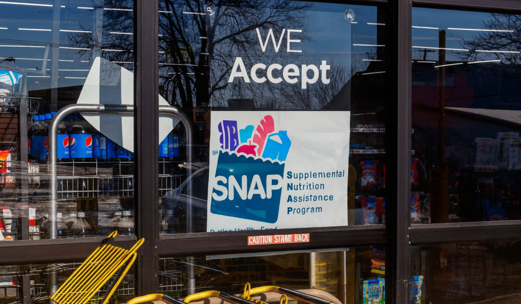 Oregon Officials Detail Impact of Federal Cuts on Health Care and Food Programs