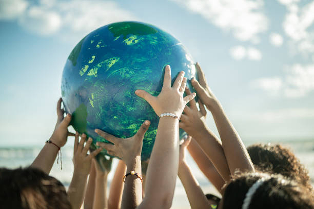 Earth Day 2026: Oregon Communities Mark April 22 with Cleanup Efforts, Local Events, and Everyday Action
